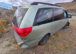 2009 TOYOTA SIENNA CE