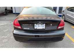 2005 FORD TAURUS SE