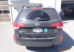 2015 KIA SORENTO LX