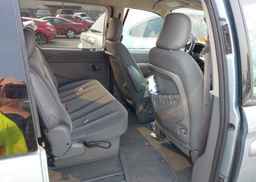 2006 DODGE CARAVAN SE