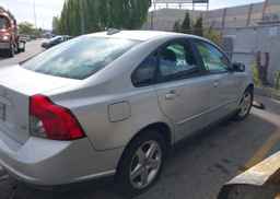 2010 VOLVO S40