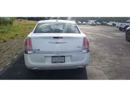 2011 CHRYSLER 300C