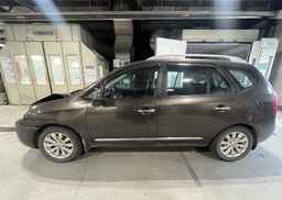 2012 KIA RONDO