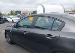 2010 MAZDA 3 I
