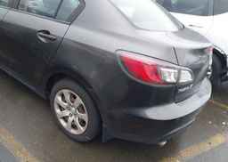2010 MAZDA 3 I
