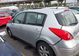 2009 NISSAN VERSA S