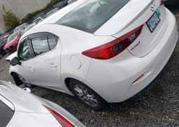 2015 MAZDA 3 TOURING