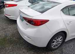 2015 MAZDA 3 TOURING