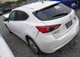 2017 MAZDA 3 TOURING