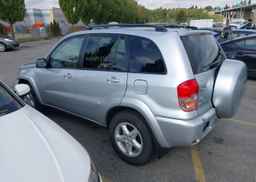 2002 TOYOTA RAV4