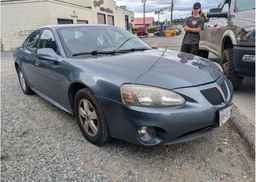 2006 PONTIAC GRAND PRIX