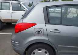 2011 NISSAN VERSA S