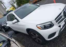2017 MERCEDES-BENZ GLC 300 4MATIC
