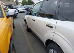 2010 SUBARU FORESTER XS