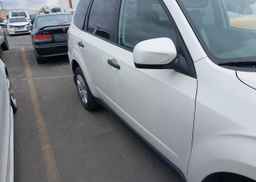 2010 SUBARU FORESTER XS
