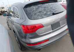 2010 AUDI Q7