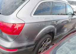 2010 AUDI Q7