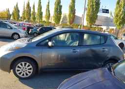 2016 NISSAN LEAF