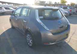 2016 NISSAN LEAF