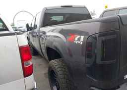 2011 GMC SIERRA K2500 SLE