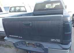 2011 GMC SIERRA K2500 SLE