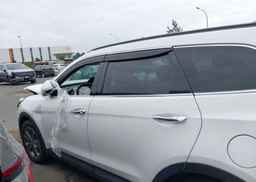 2016 HYUNDAI SANTA FE SE