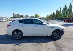 2017 MASERATI LEVANTE