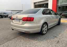 2012 VOLKSWAGEN JETTA