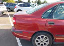 2002 VOLVO S40