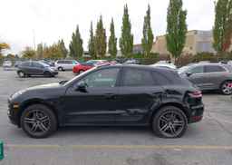2021 PORSCHE MACAN