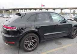 2021 PORSCHE MACAN