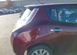 2016 NISSAN LEAF