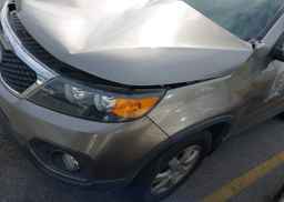 2012 KIA SORENTO LX