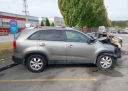 2012 KIA SORENTO LX