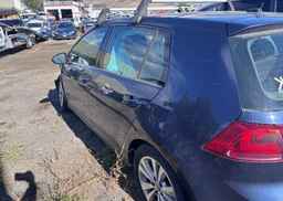 2015 VOLKSWAGEN GOLF
