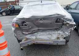 2004 MAZDA 3 S