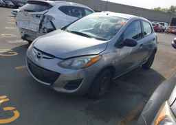 2013 MAZDA MAZDA2