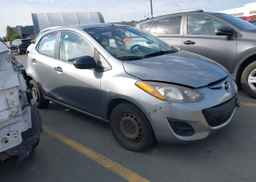 2013 MAZDA MAZDA2