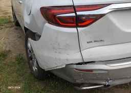 2018 BUICK ENCLAVE AVENIR