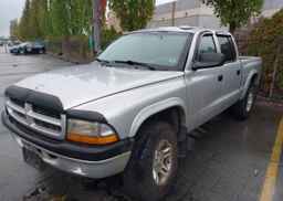 2001 DODGE DAKOTA QUAD