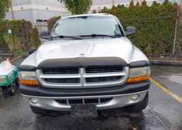 2001 DODGE DAKOTA QUAD