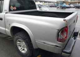 2001 DODGE DAKOTA QUAD