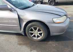 2001 HONDA ACCORD LX