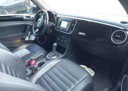 2013 VOLKSWAGEN BEETLE