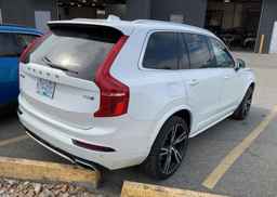 2017 VOLVO XC90