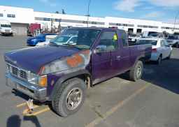 1995 NISSAN TRUCK KING CAB SE