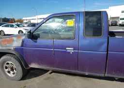 1995 NISSAN TRUCK KING CAB SE