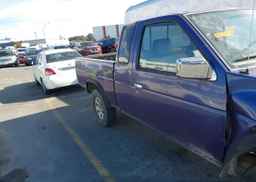 1995 NISSAN TRUCK KING CAB SE