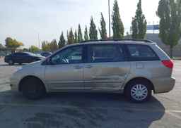 2008 TOYOTA SIENNA CE