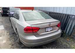 2013 VOLKSWAGEN PASSAT SEL